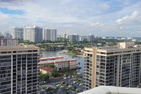 Condominio en alquiler en Hallandale Beach, Florida, 1 dormitorio, 80.82 m2 № 1364941 - foto 23