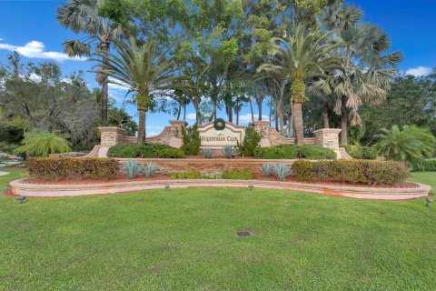 Villa ou maison à vendre à Wellington, Floride: 5 chambres, 322.74 m2 № 874453 - photo 10