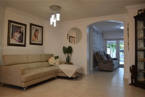 Casa en venta en Homestead, Florida, 4 dormitorios, 144.18 m2 № 1364129 - foto 12