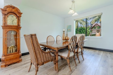 Casa en venta en Miramar, Florida, 5 dormitorios, 340.95 m2 № 1362199 - foto 7