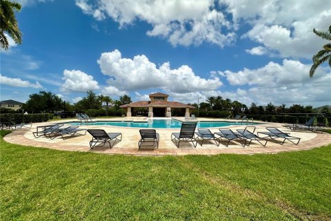 Villa ou maison à vendre à Kissimmee, Floride: 4 chambres, 245.73 m2 № 1250069 - photo 30