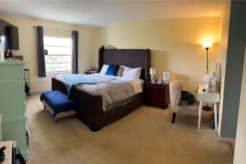 Condo in Plantation, Florida, 1 bedroom  № 1330168 - photo 8