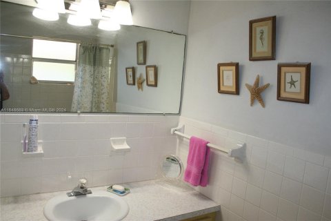 Casa en venta en Marathon, Florida, 2 dormitorios, 147.16 m2 № 1330212 - foto 27