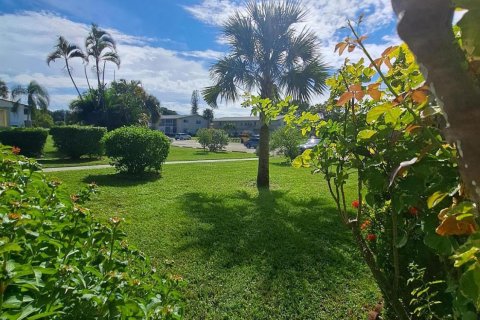 Condo in West Palm Beach, Florida, 1 bedroom  № 805332 - photo 10