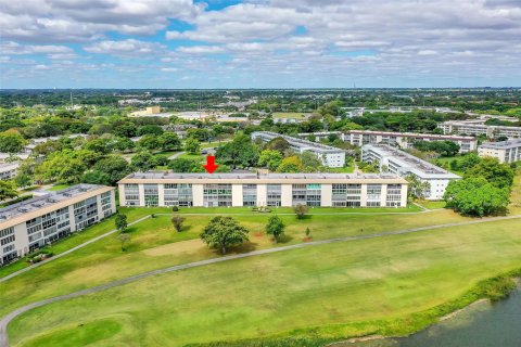 Condo in Coconut Creek, Florida, 2 bedrooms  № 1104736 - photo 8