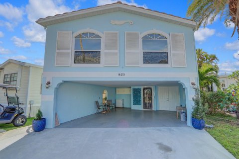 House in Jensen Beach, Florida 2 bedrooms, 99.59 sq.m. № 1104735 - photo 22