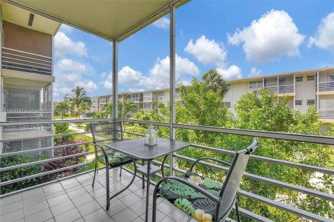 Condominio en venta en North Miami Beach, Florida, 1 dormitorio, 63.92 m2 № 1377359 - foto 13