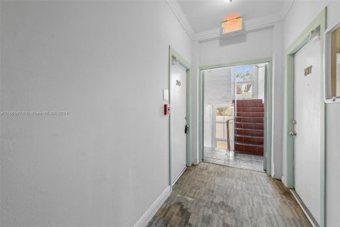 Copropriété à vendre à Miami Beach, Floride: 2 chambres, 88.44 m2 № 1377406 - photo 9