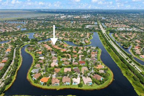 Casa en venta en Weston, Florida, 5 dormitorios, 354.7 m2 № 1321093 - foto 3