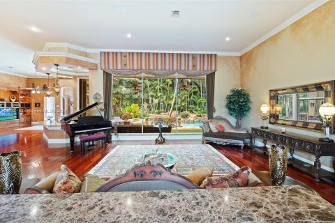 Casa en venta en Weston, Florida, 5 dormitorios, 354.7 m2 № 1321093 - foto 11