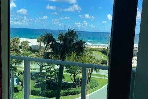 Condominio en venta en Deerfield Beach, Florida, 2 dormitorios, 96.62 m2 № 1080816 - foto 14