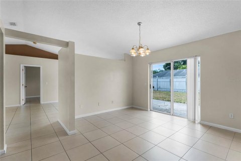 House in Kissimmee, Florida 3 bedrooms, 133.22 sq.m. № 1289646 - photo 7