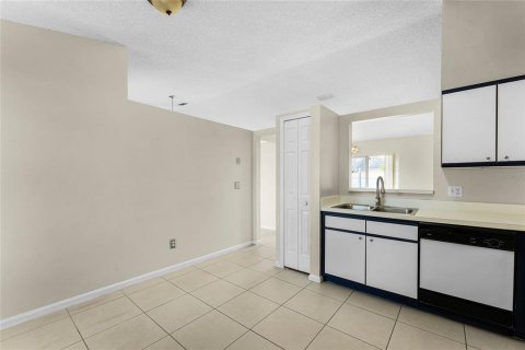 Villa ou maison à vendre à Kissimmee, Floride: 3 chambres, 133.22 m2 № 1289646 - photo 11