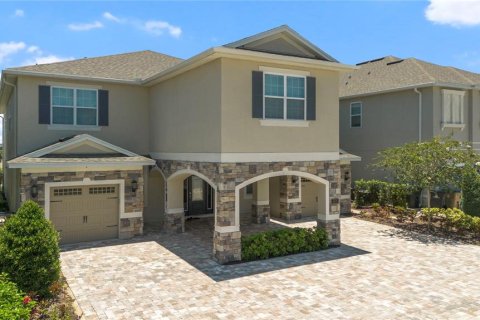 Casa en venta en Kissimmee, Florida, 12 dormitorios, 590.02 m2 № 1366606 - foto 1