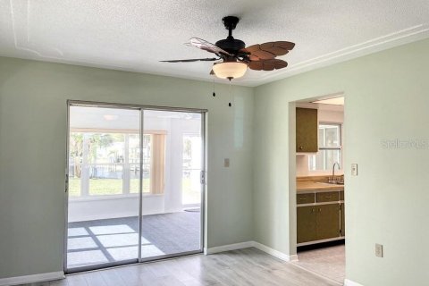 Villa ou maison à vendre à Merrit Island, Floride: 4 chambres, 163.32 m2 № 1133928 - photo 12