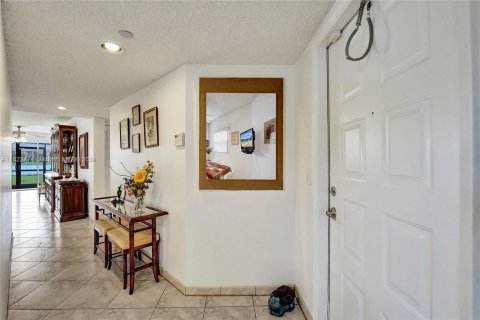 Copropriété à vendre à Pembroke Pines, Floride: 2 chambres, 142.42 m2 № 1269609 - photo 9