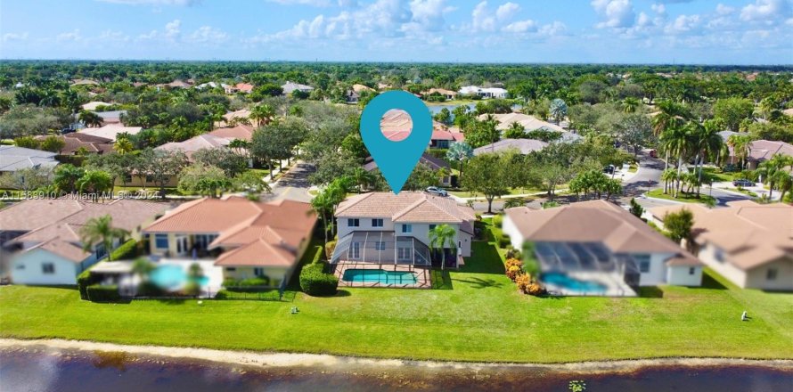 Villa ou maison à Weston, Floride 5 chambres, 317.82 m2 № 1170621