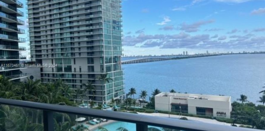 Condominio en Miami, Florida, 2 dormitorios  № 1396216