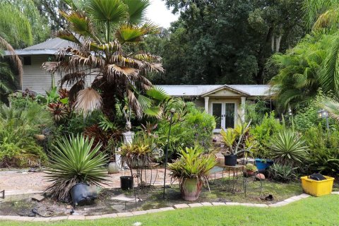 House in Lakeland, Florida 5 bedrooms, 516.35 sq.m. № 1363697 - photo 2