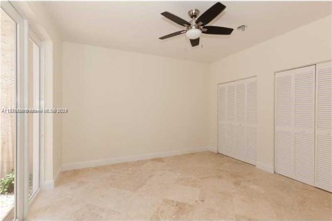 Townhouse in Hollywood, Florida 3 bedrooms, 149.02 sq.m. № 1126950 - photo 6