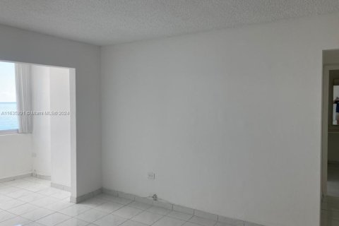 Condominio en venta en Miami Beach, Florida, 1 dormitorio, 93.83 m2 № 1306397 - foto 26