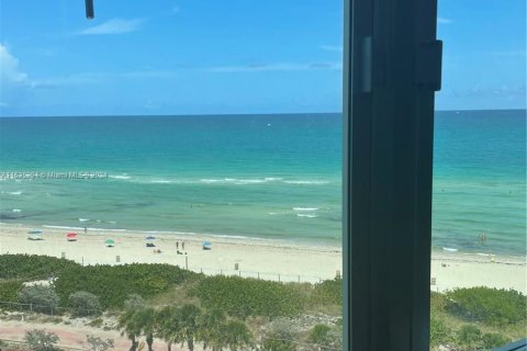 Condo in Miami Beach, Florida, 1 bedroom  № 1306397 - photo 11