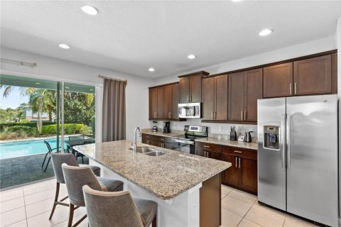 Villa ou maison à vendre à Kissimmee, Floride: 5 chambres, 238.76 m2 № 743031 - photo 12