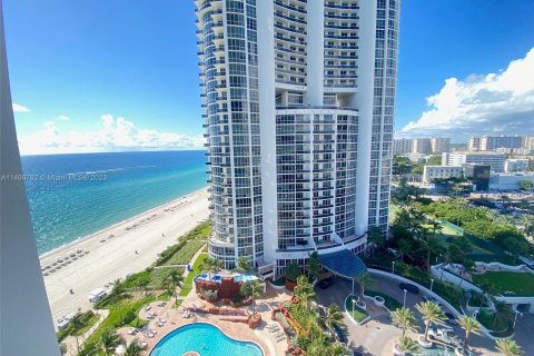 Copropriété à vendre à Sunny Isles Beach, Floride: 1 chambre, 84.91 m2 № 741823 - photo 3