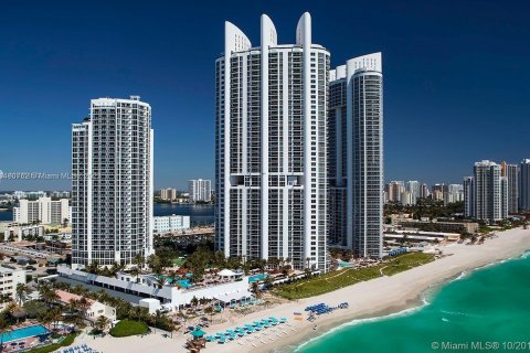 Copropriété à vendre à Sunny Isles Beach, Floride: 1 chambre, 84.91 m2 № 741823 - photo 6