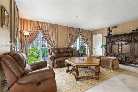 Condo in Aventura, Florida, 2 bedrooms  № 1399045 - photo 6