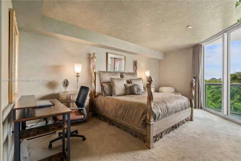 Condo in Aventura, Florida, 2 bedrooms  № 1399045 - photo 22