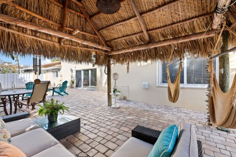 Villa ou maison à vendre à Pompano Beach, Floride: 6 chambres, 371.33 m2 № 860856 - photo 12