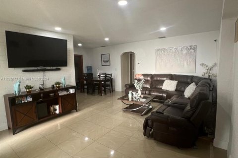 Casa en venta en Miramar, Florida, 3 dormitorios, 148.92 m2 № 1281156 - foto 5