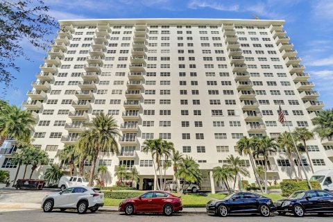 Condo in Fort Lauderdale, Florida, 1 bedroom  № 918504 - photo 8