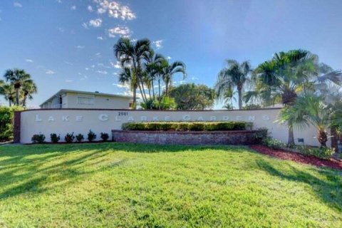 Condominio en venta en Palm Springs, Florida, 2 dormitorios, 83.05 m2 № 1103530 - foto 9