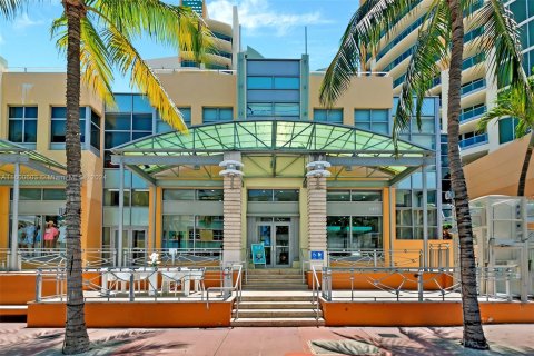 Propiedad comercial en venta en Miami Beach, Florida № 1225521 - foto 3