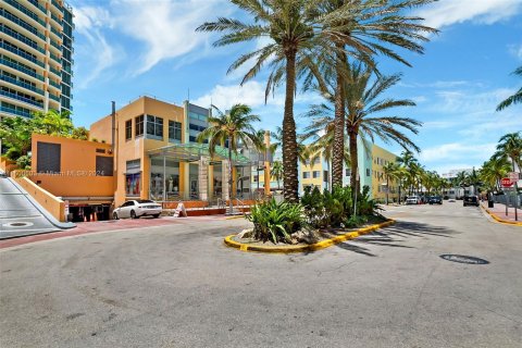 Propiedad comercial en venta en Miami Beach, Florida № 1225521 - foto 22