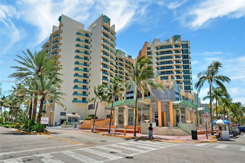 Propiedad comercial en venta en Miami Beach, Florida № 1225521 - foto 24