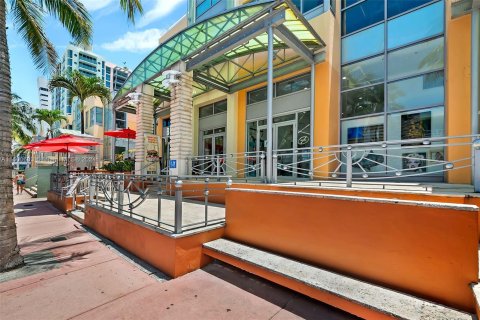 Propiedad comercial en venta en Miami Beach, Florida № 1225521 - foto 7