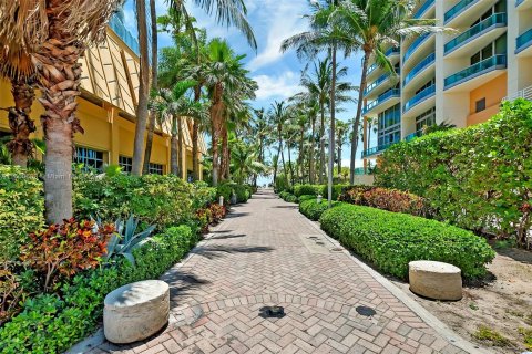 Propiedad comercial en venta en Miami Beach, Florida № 1225521 - foto 25