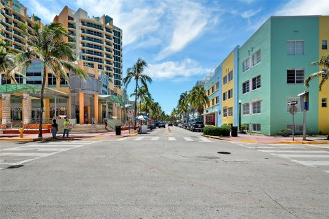 Propiedad comercial en venta en Miami Beach, Florida № 1225521 - foto 23