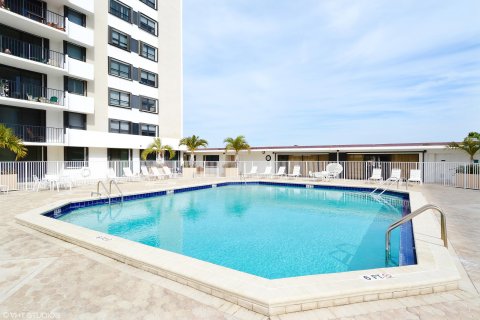 Condo in North Palm Beach, Florida, 2 bedrooms  № 1014225 - photo 4