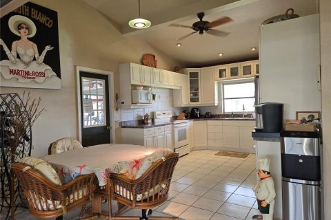 Casa en venta en Punta Gorda, Florida, 2 dormitorios, 186.73 m2 № 1257357 - foto 22