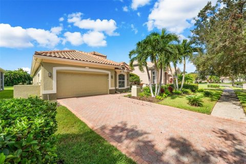 Casa en venta en Seminole, Florida, 3 dormitorios, 193.52 m2 № 1402466 - foto 2