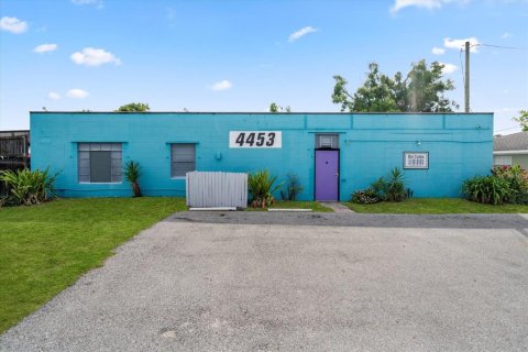 Commercial property in Orlando, Florida 169.08 sq.m. № 1402416 - photo 1