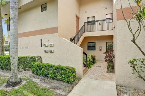 Condo in Coconut Creek, Florida, 2 bedrooms  № 1119242 - photo 5