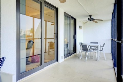 Condominio en venta en Highland Beach, Florida, 2 dormitorios, 131.18 m2 № 630952 - foto 27