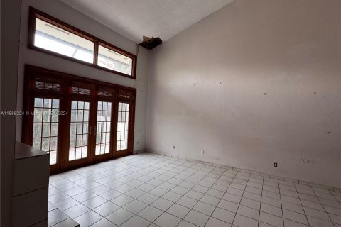 Copropriété à vendre à Miami, Floride: 3 chambres, 324.51 m2 № 1380256 - photo 8