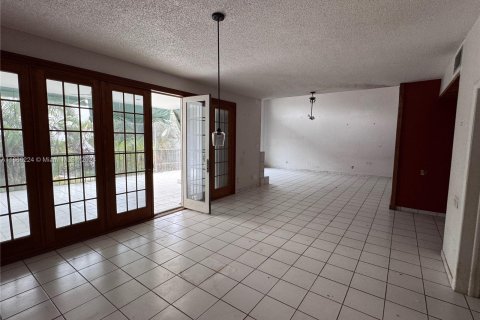 Copropriété à vendre à Miami, Floride: 3 chambres, 324.51 m2 № 1380256 - photo 6