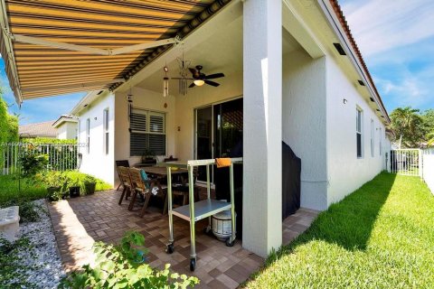 Casa en venta en Weston, Florida, 4 dormitorios, 172.71 m2 № 1208429 - foto 5